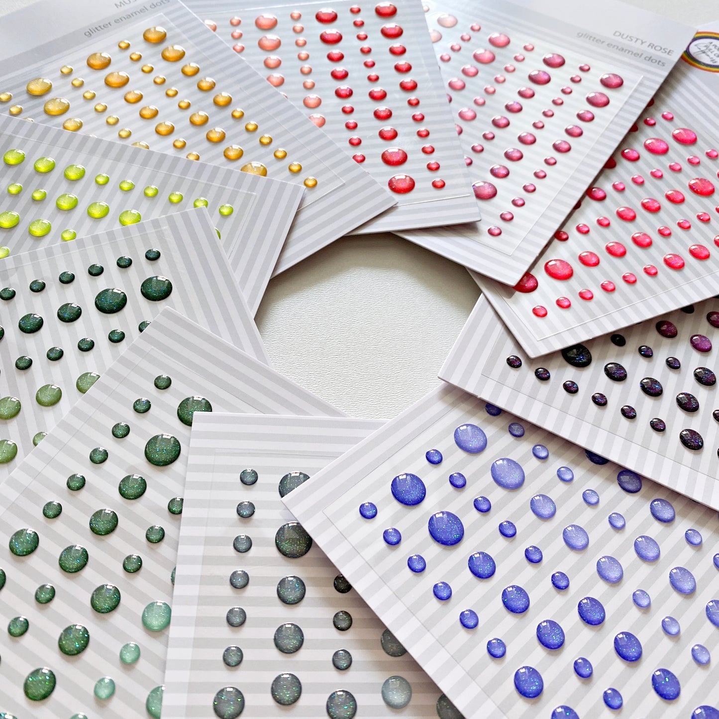 Glitter Enamel Dots, 99Pc - Senf