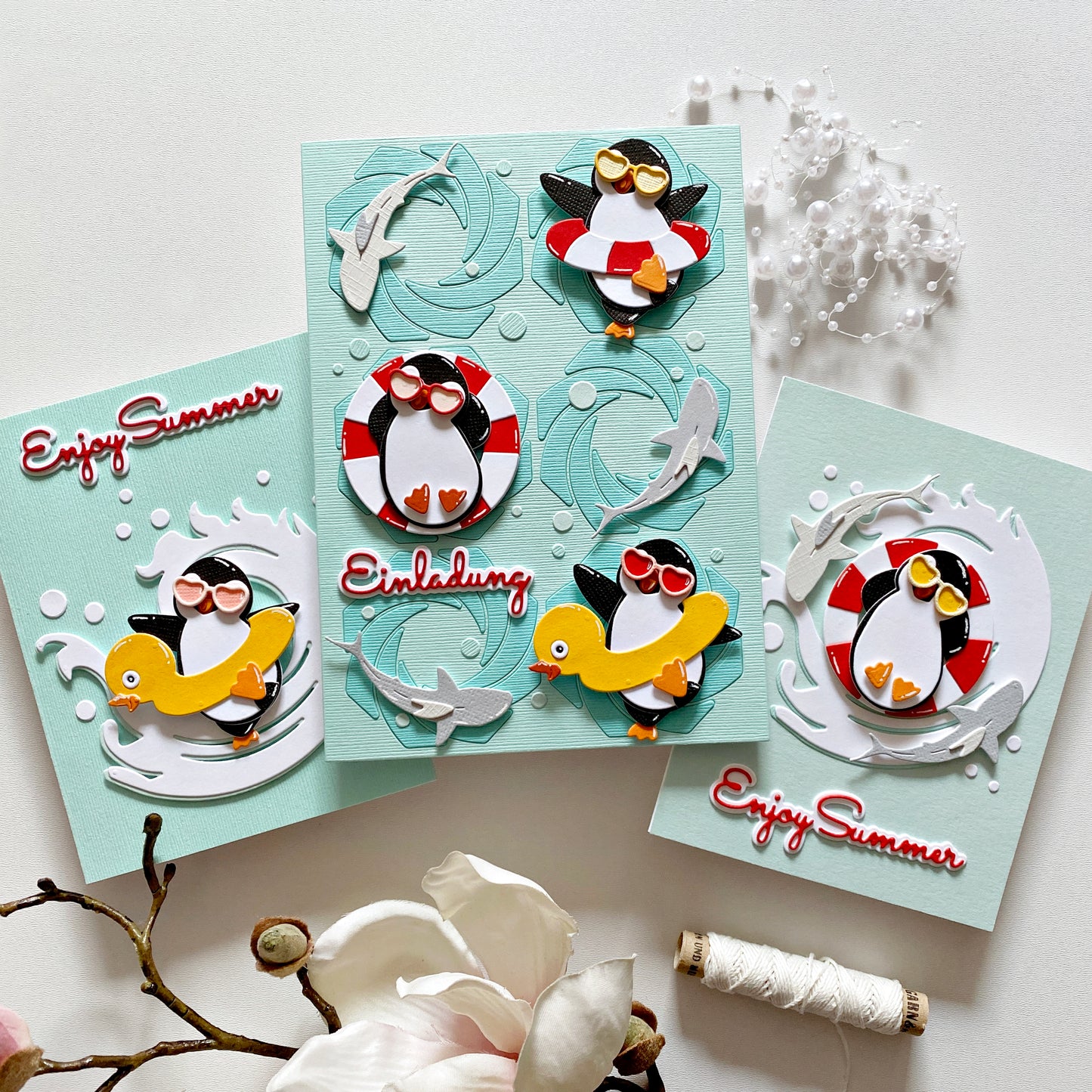 Penguin Holiday Die Set