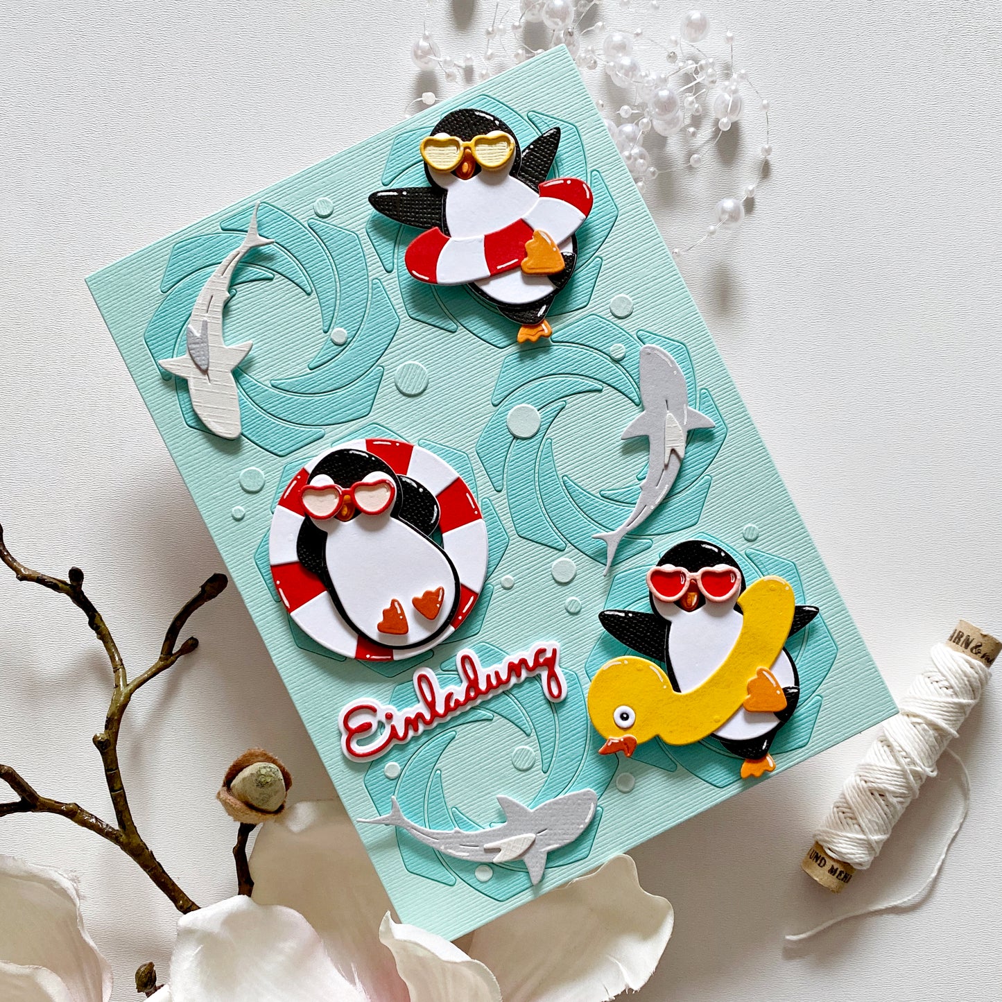 Penguin Holiday Die Set