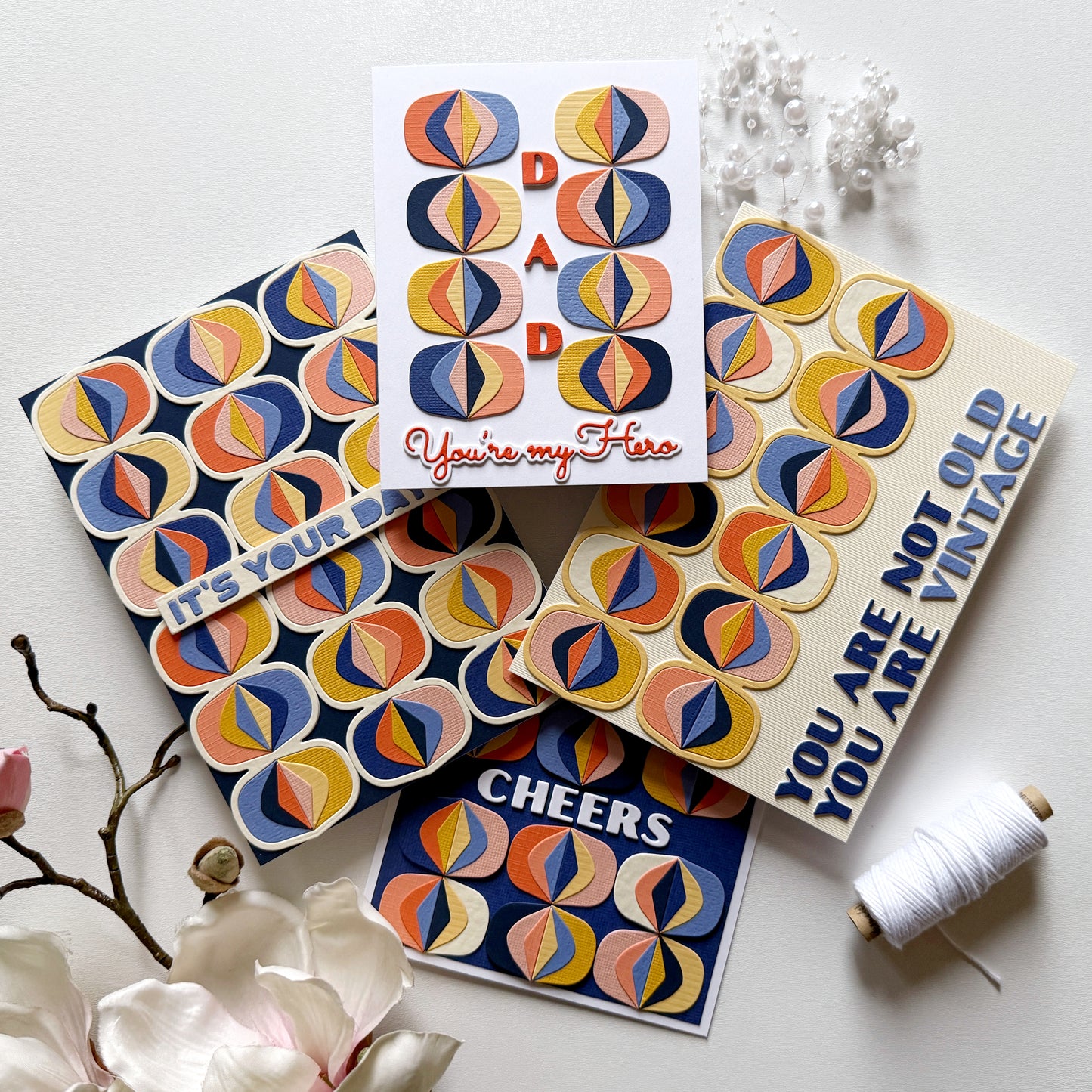 Retro Border Die Set